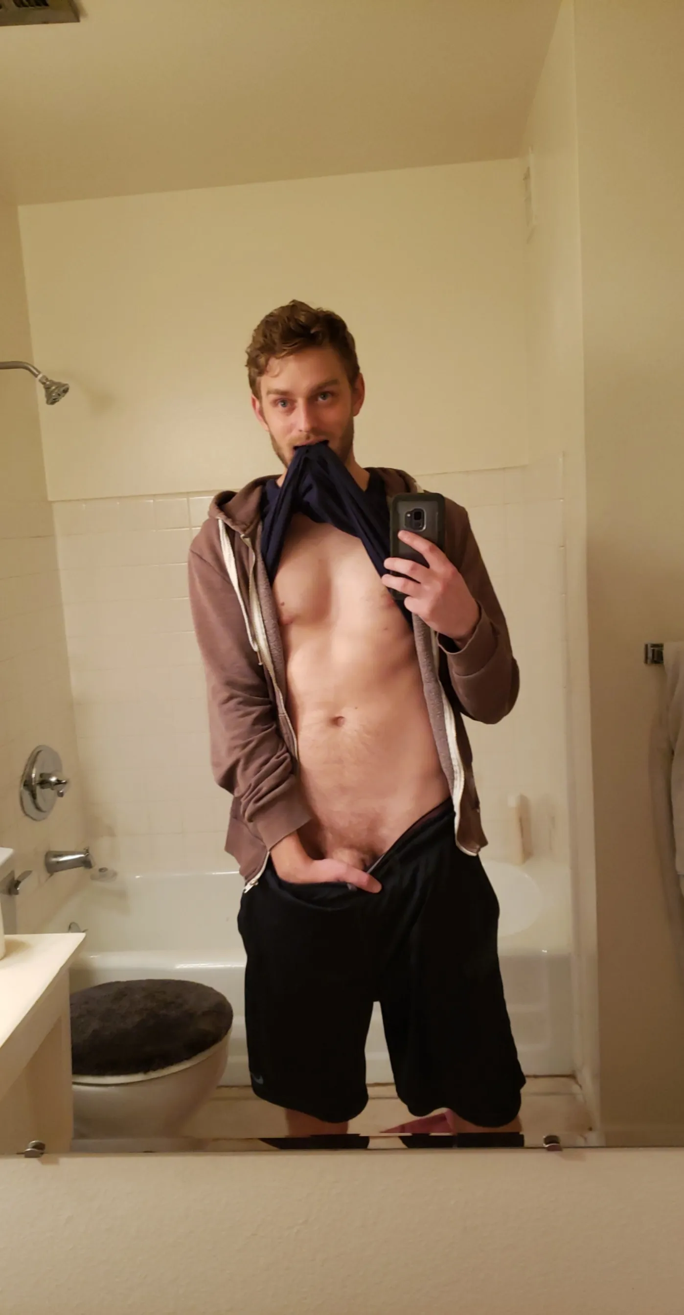 VVThompson OnlyFans header