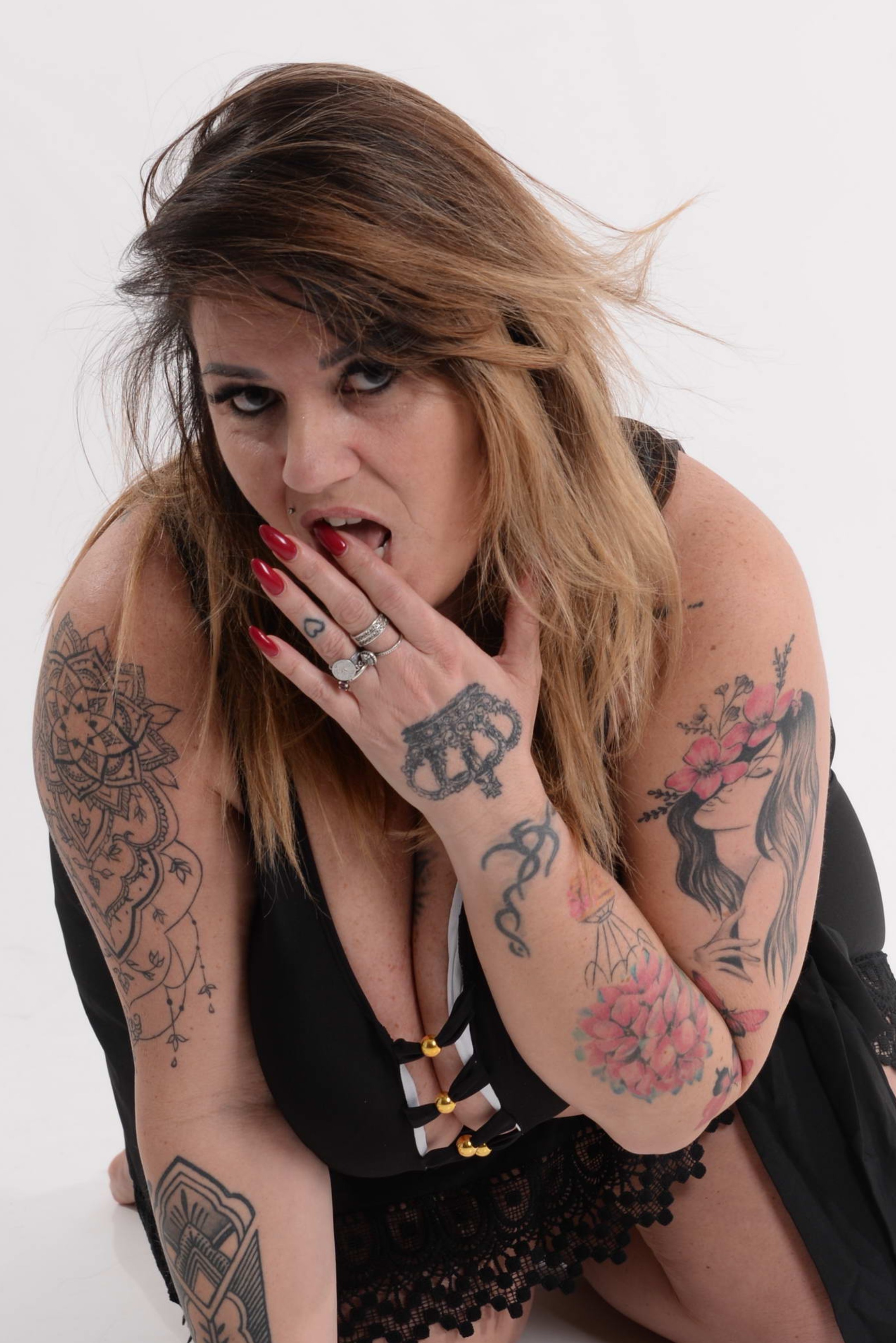 WONDER XINA - Ad Alto Contenuto Erotico OnlyFans