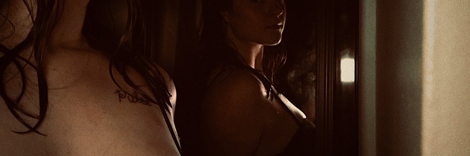 willow OnlyFans header