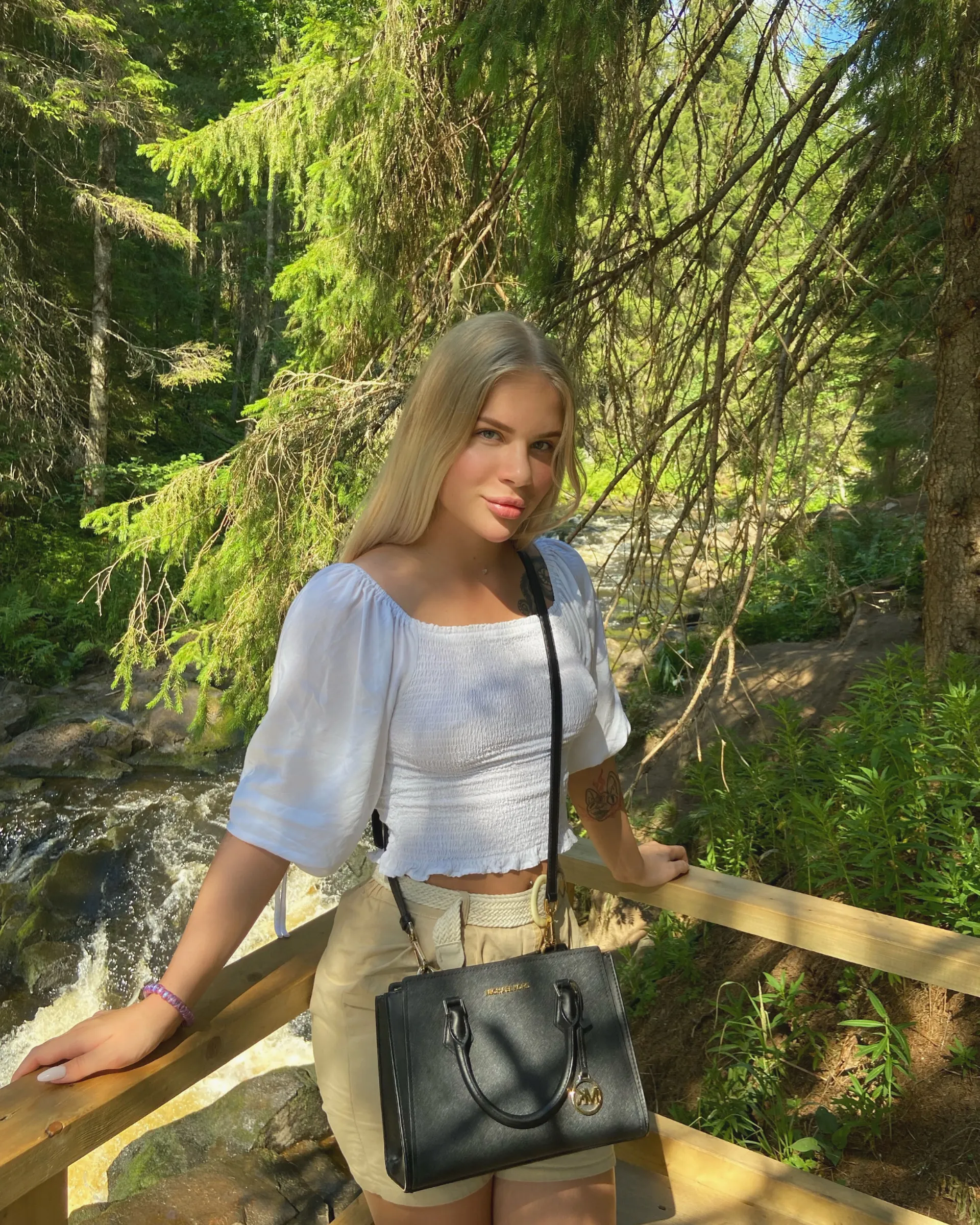 Mary Cash OnlyFans header