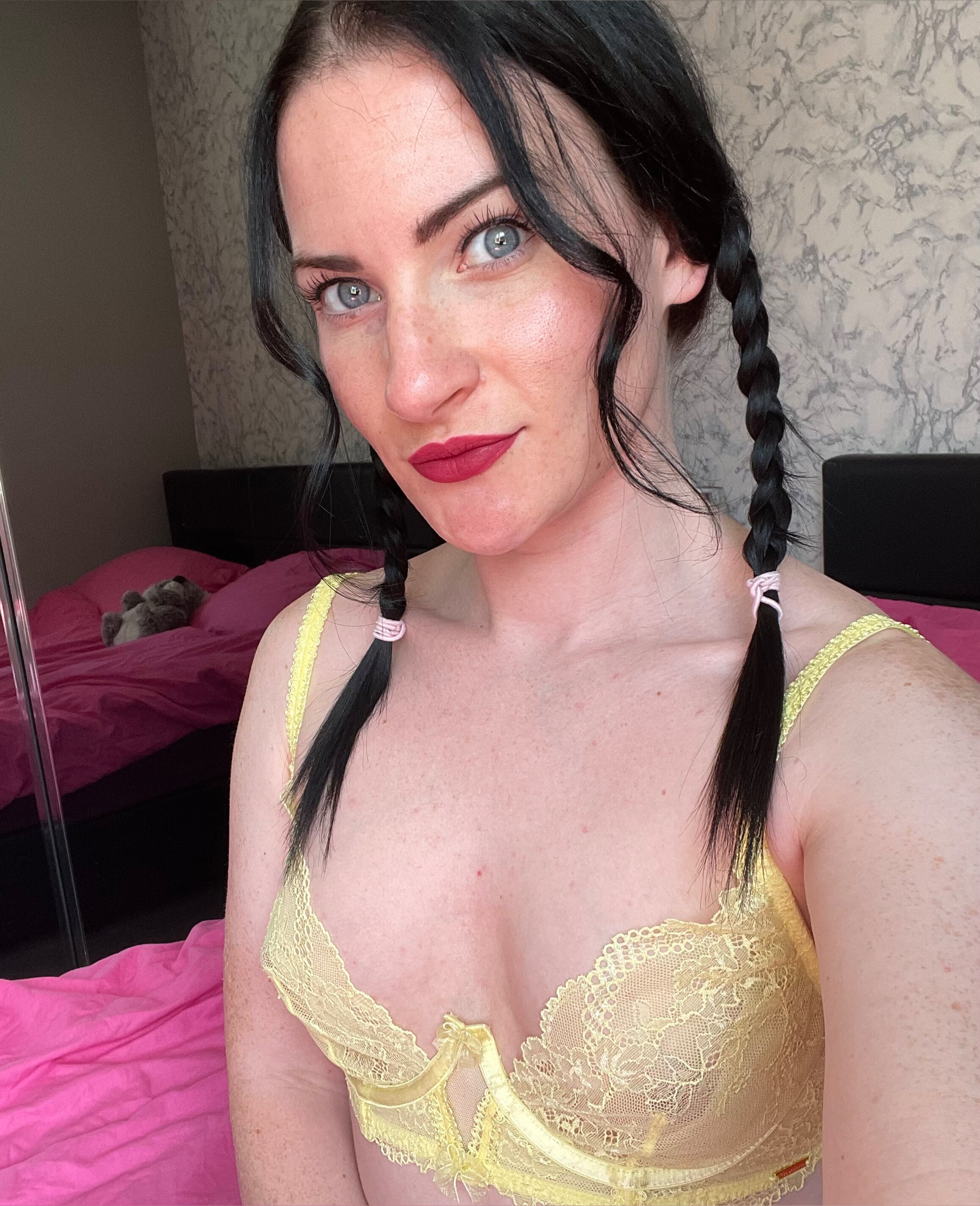 whiterose1818 OnlyFans