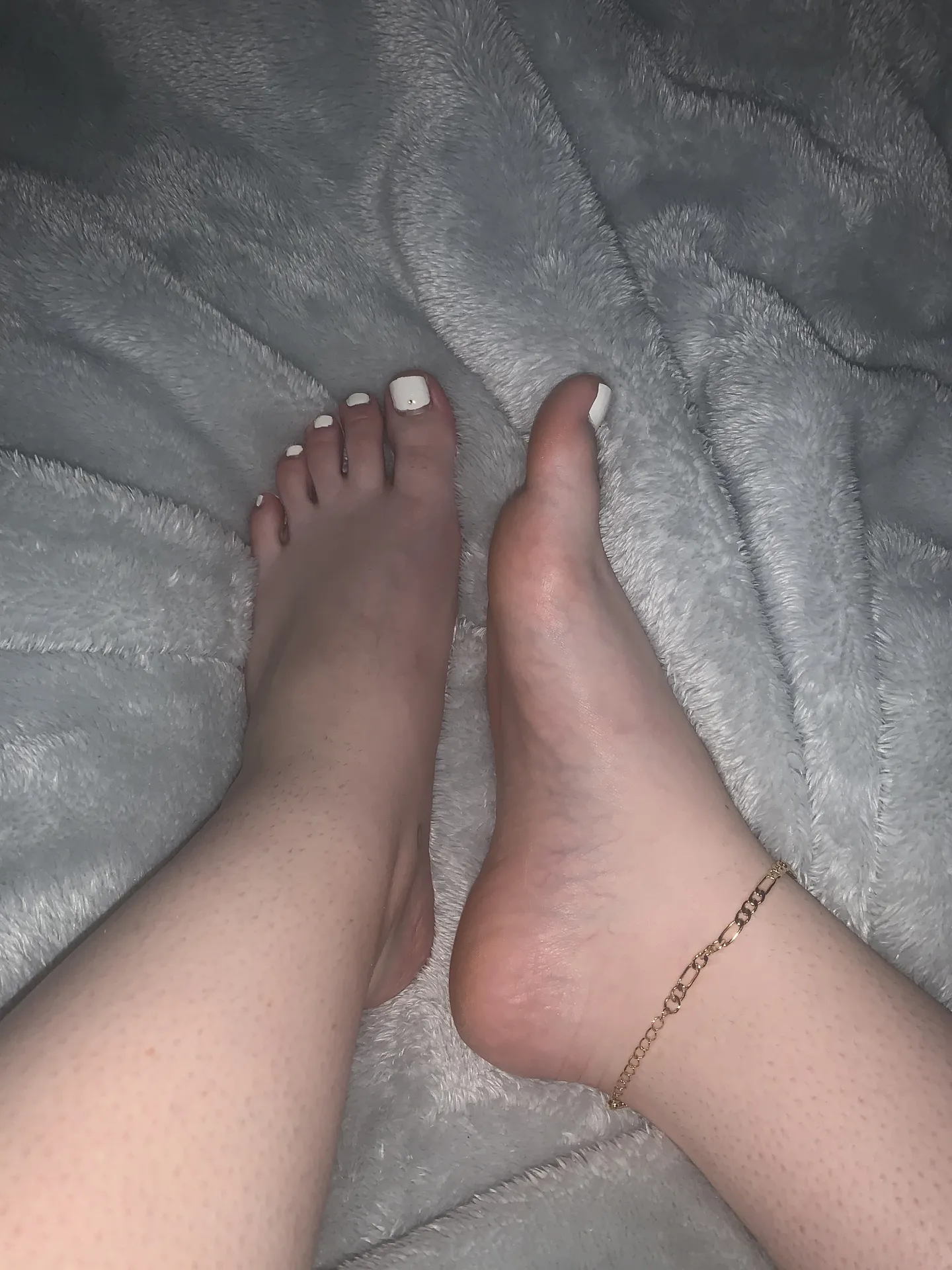 WhiteToeBunny