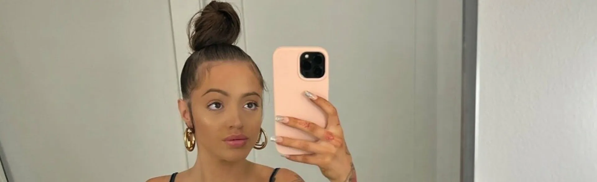 Woah Vicky OnlyFans header