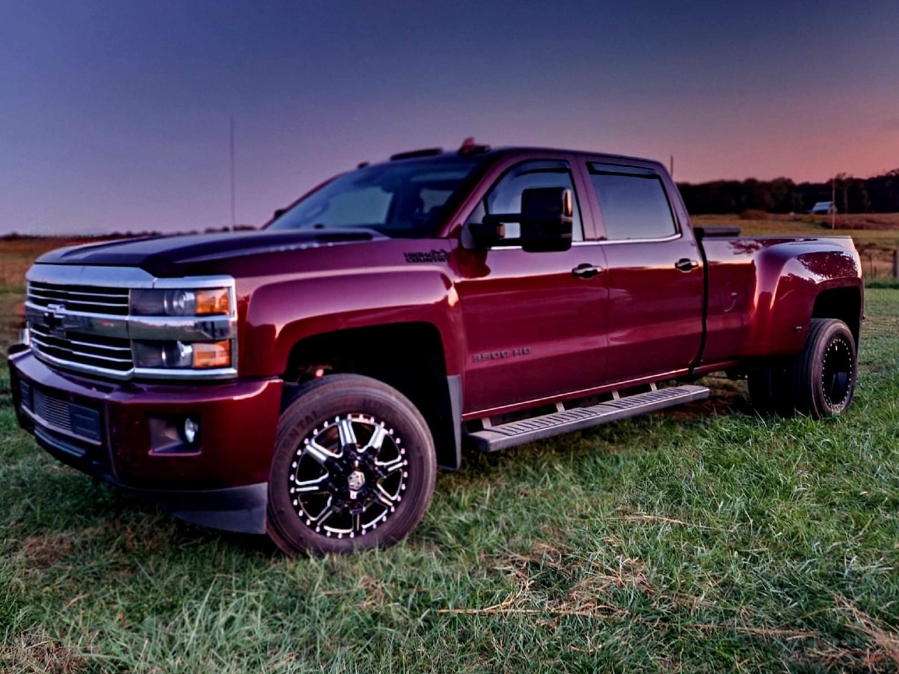 Russell OnlyFans header