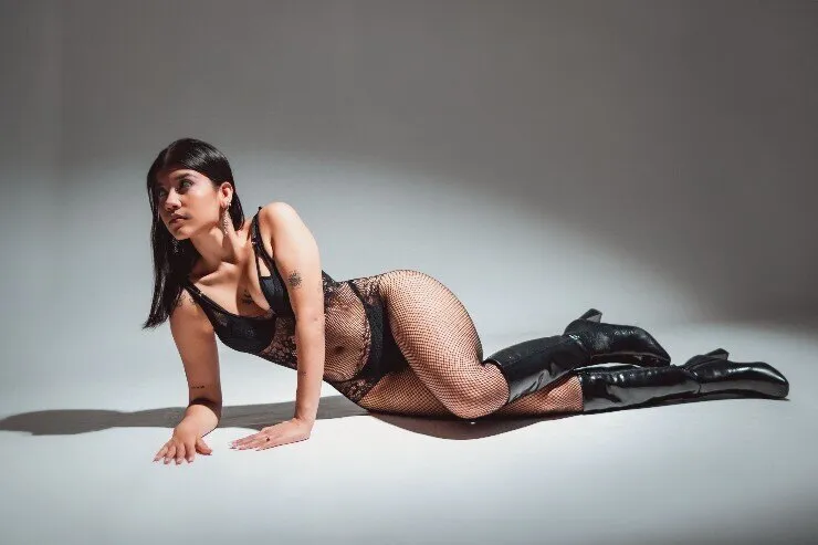 ⊹ 𝙈𝙞𝙨𝙨 𝘽𝙧𝙖𝙩𝙩𝙮 | 𝘿𝙊𝙈𝙈𝙀 𝙆𝙀𝙔𝙃𝙊𝙇𝘿𝙀𝙍 ⊹ OnlyFans header