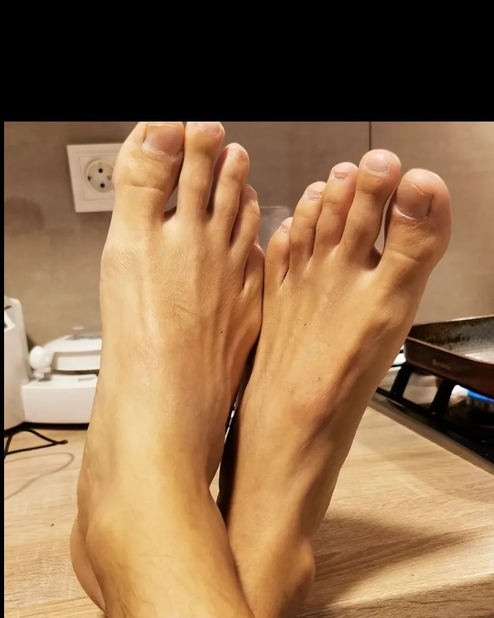 Worship Those Feet OnlyFans header