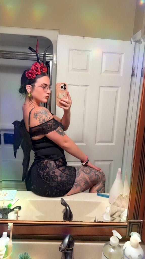 Butt Plug Girl OnlyFans