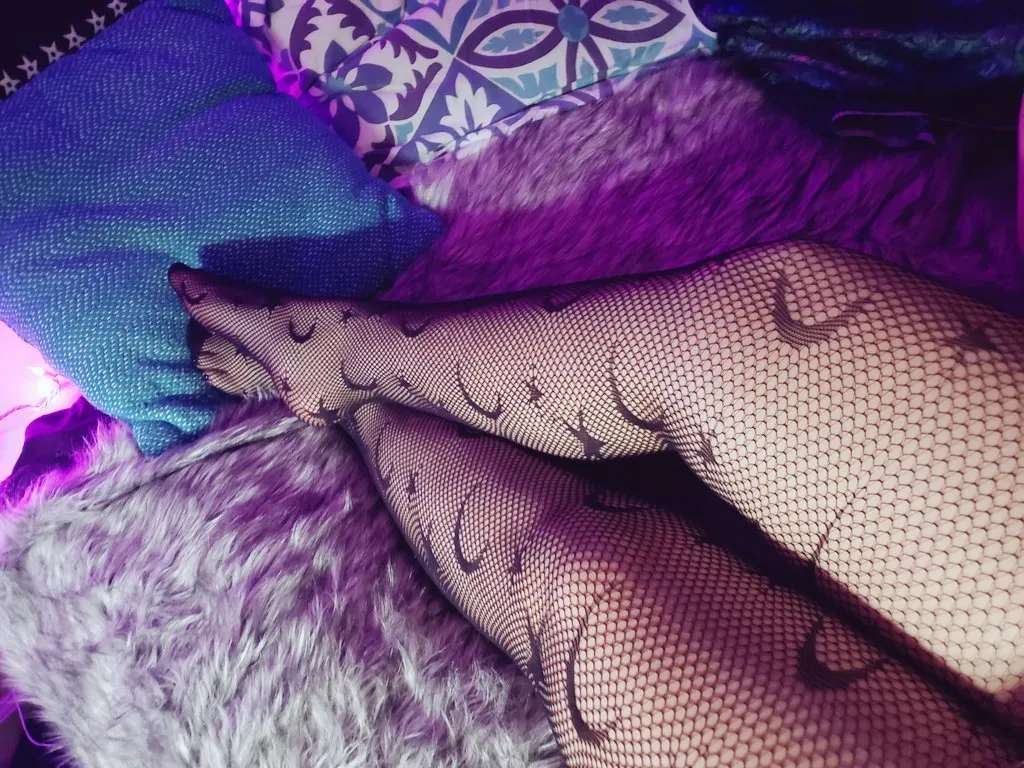 Wren Grey OnlyFans header