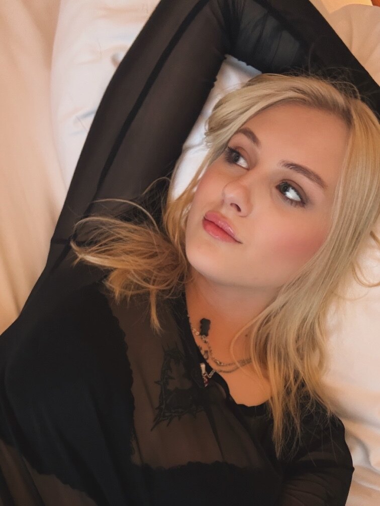 BlondGermanDoll OnlyFans