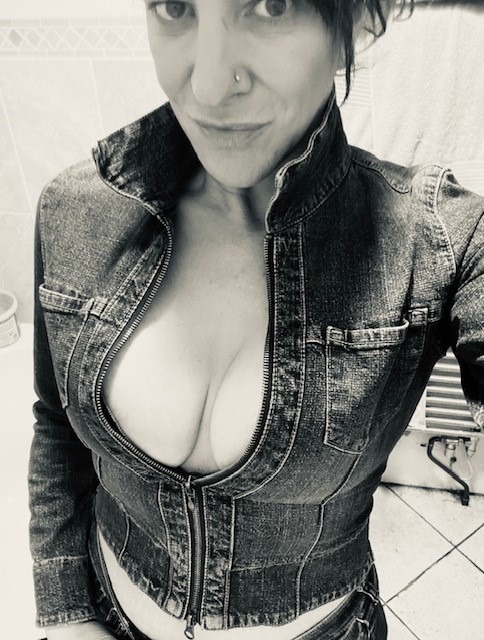 MatureFemaleFitnessFree OnlyFans header