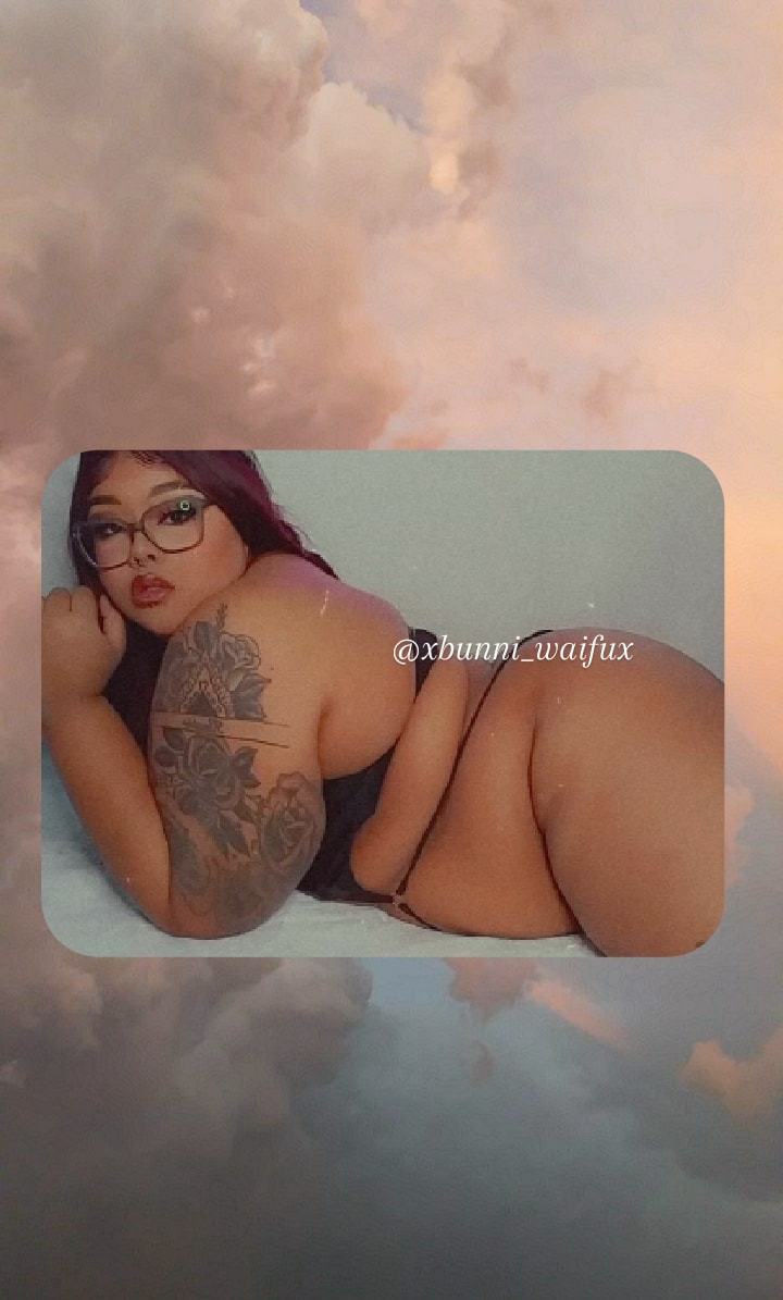 Bunni OnlyFans header