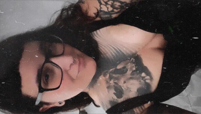 MISS DIVIANA OnlyFans header