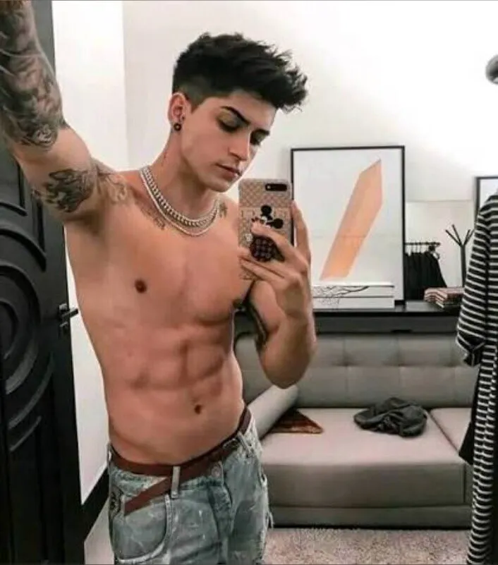 Exquisitofabi OnlyFans header
