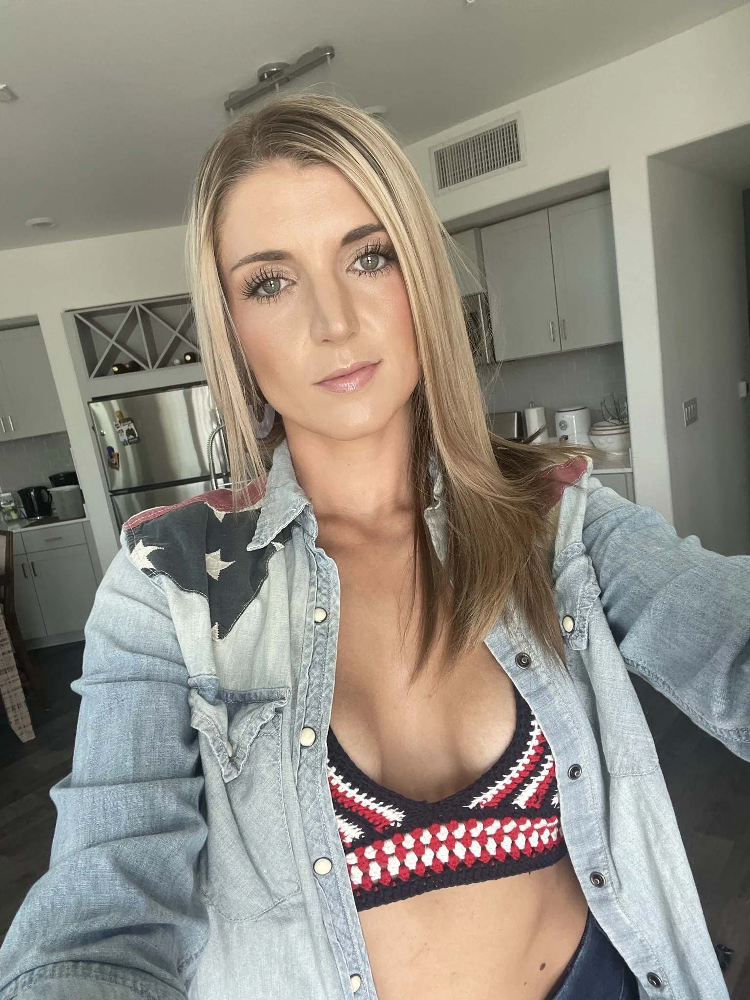 xfoxy_cropsx OnlyFans header