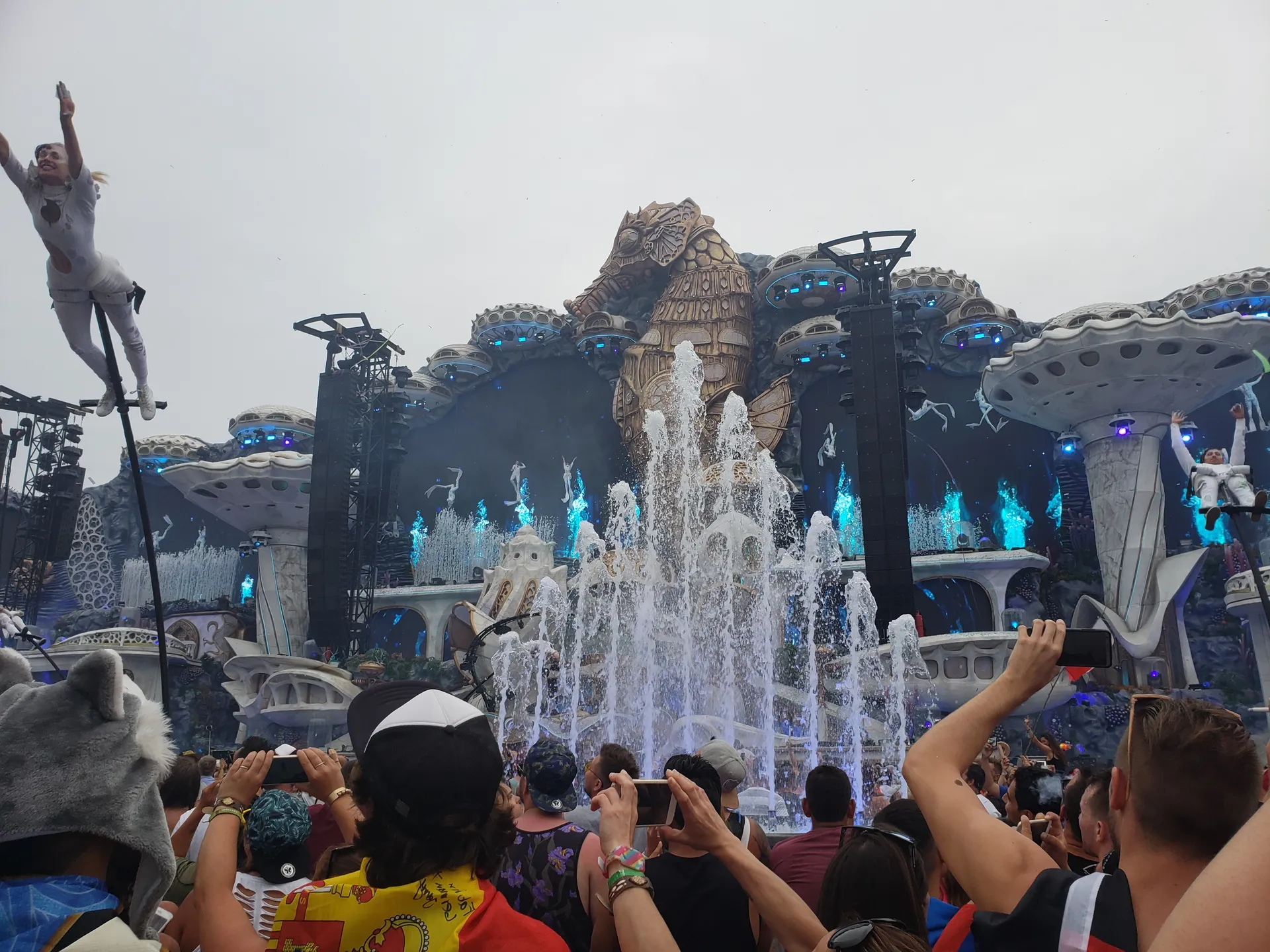 Gussi OnlyFans header