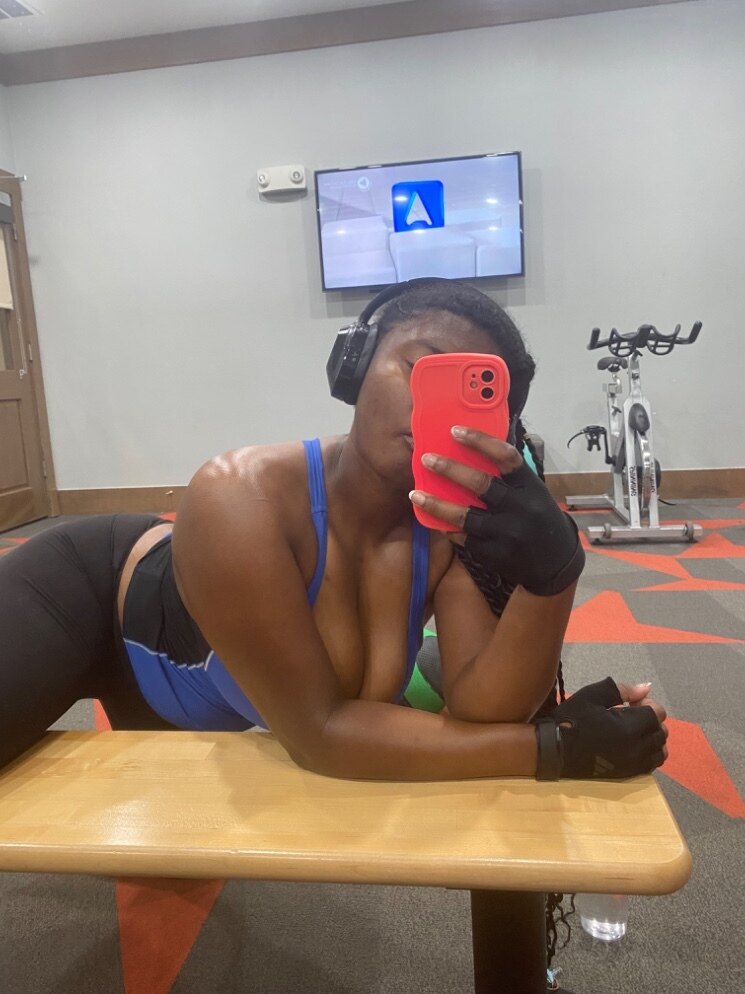 Ximora 🦪 OnlyFans header