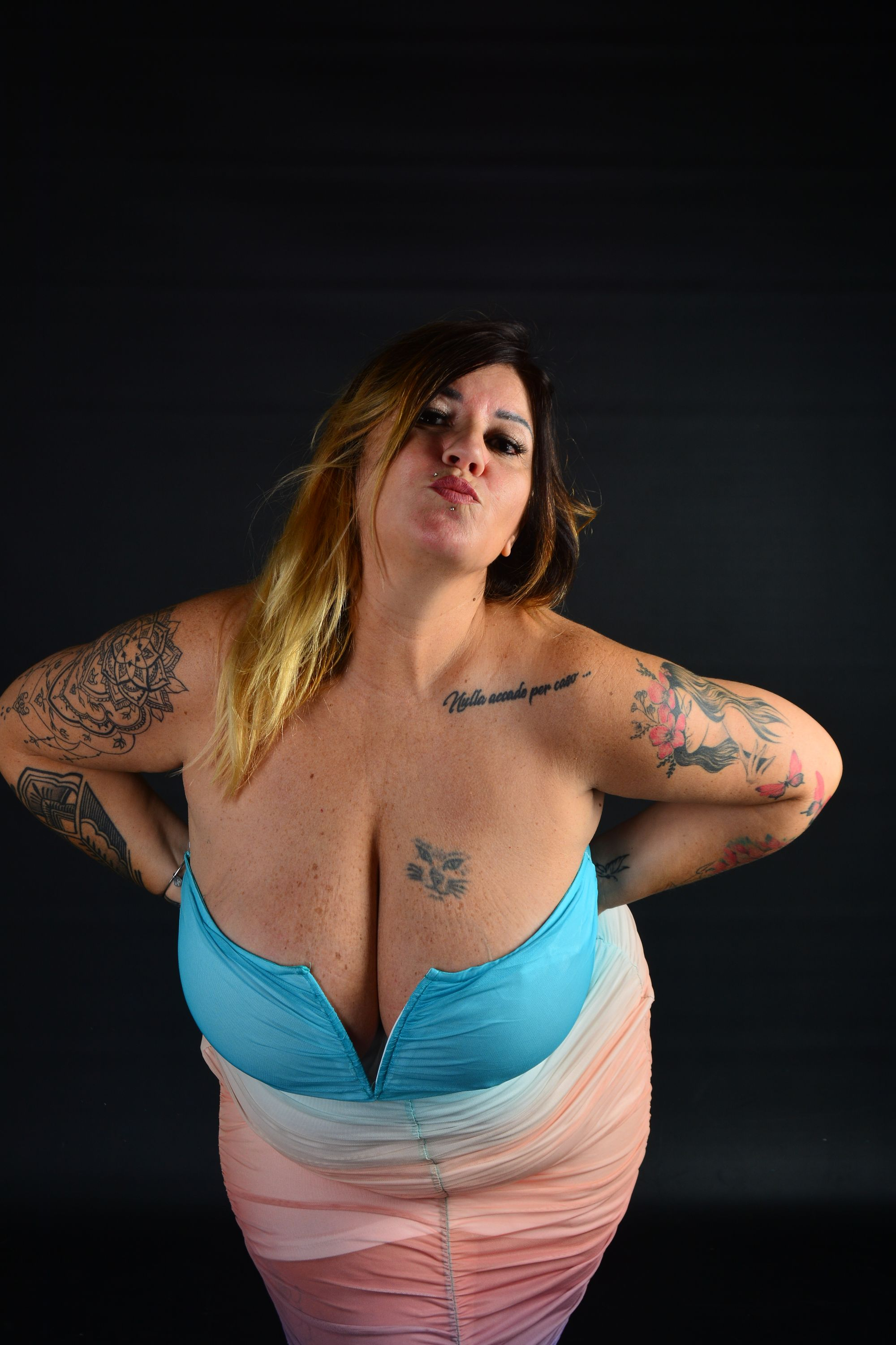 WONDER XINA - FREE OnlyFans