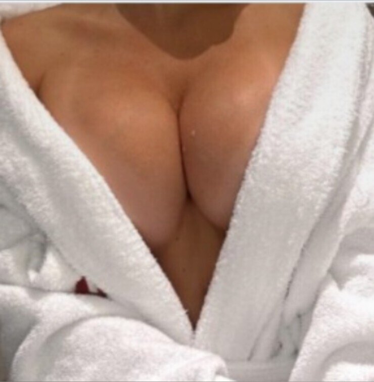 Goddess Xini OnlyFans