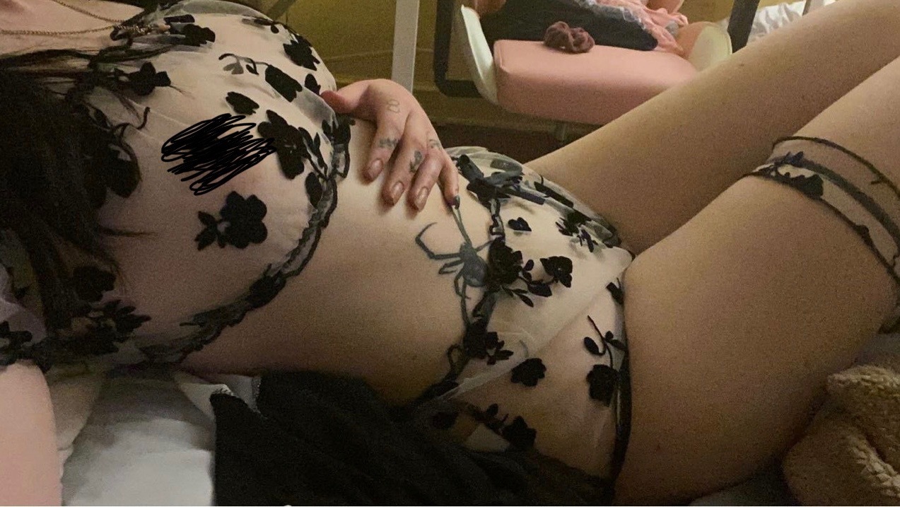 rose 🌸 OnlyFans header