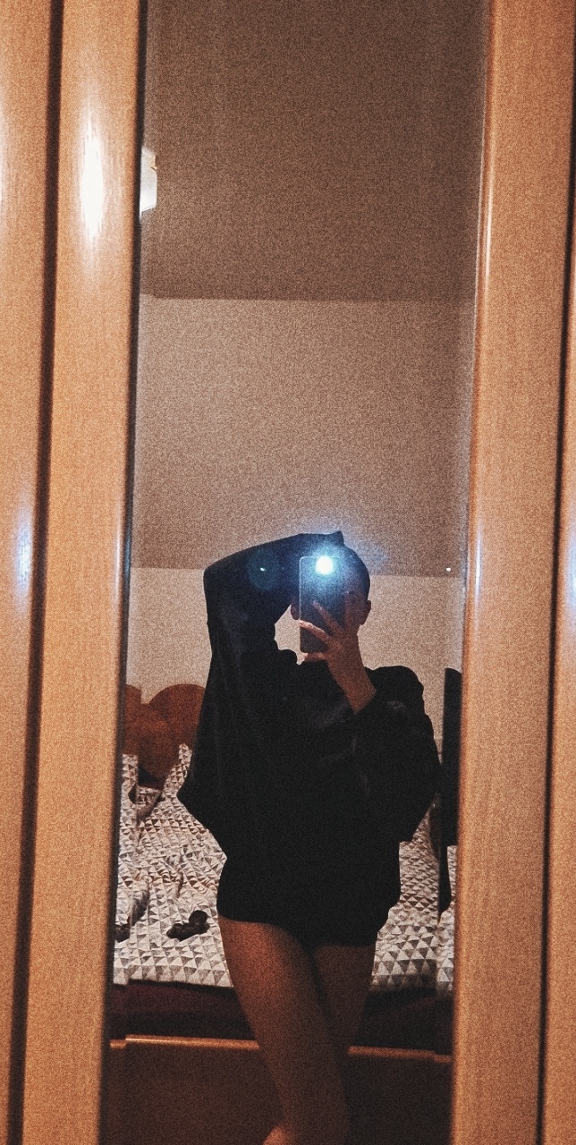 L i s a OnlyFans header