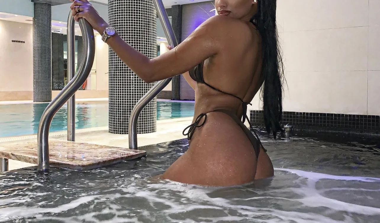 Lozza OnlyFans header