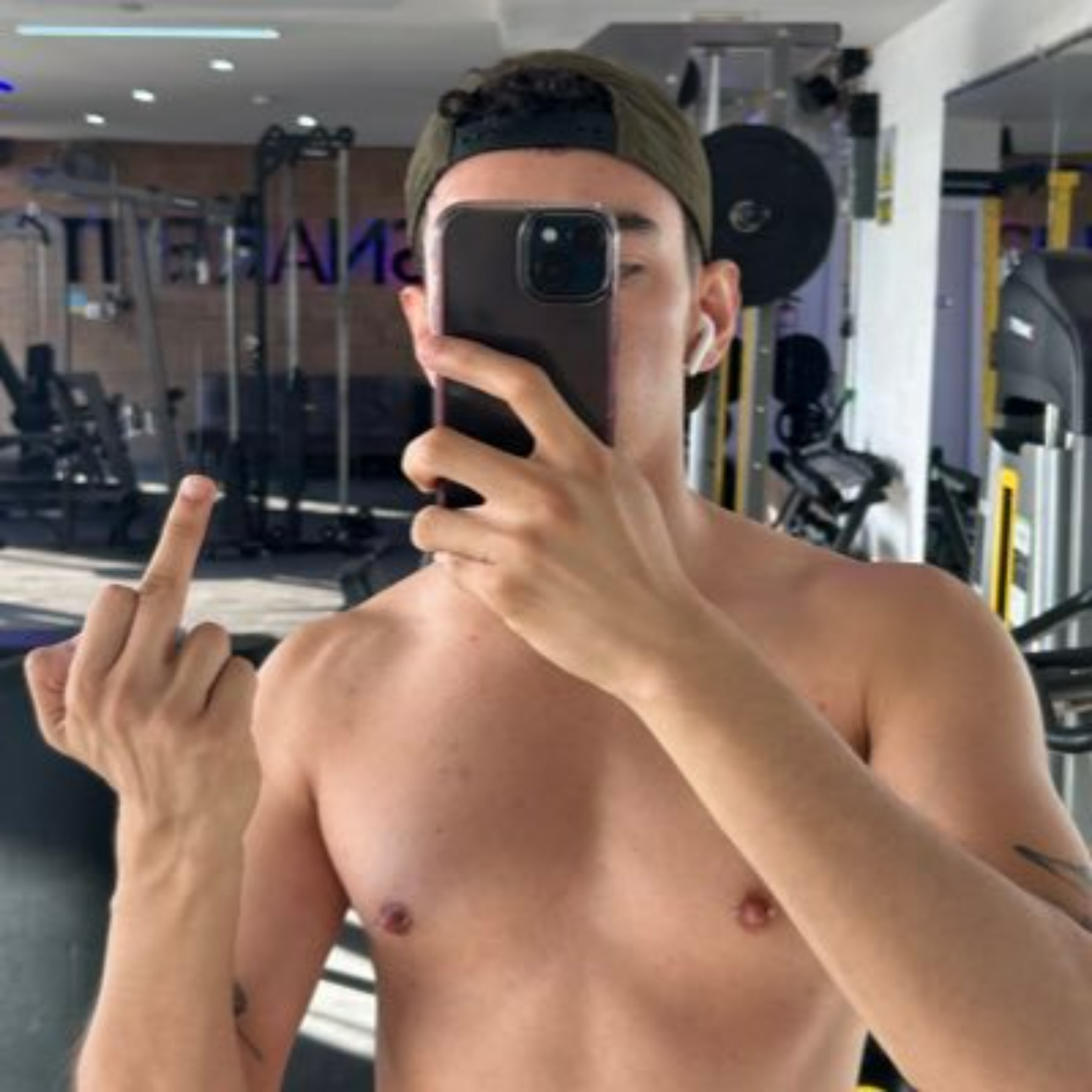 ɳanɗø OnlyFans