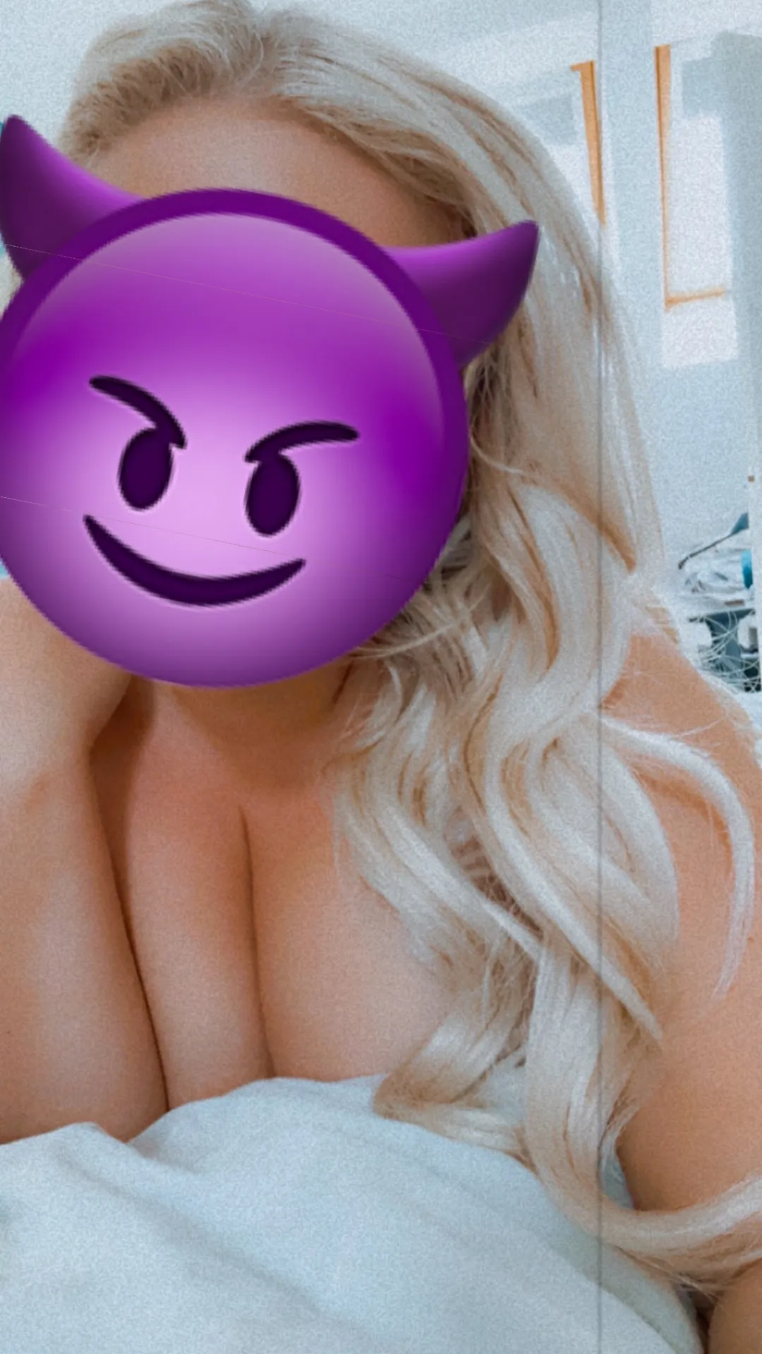 Mrs NE - UK Swinger 🍍