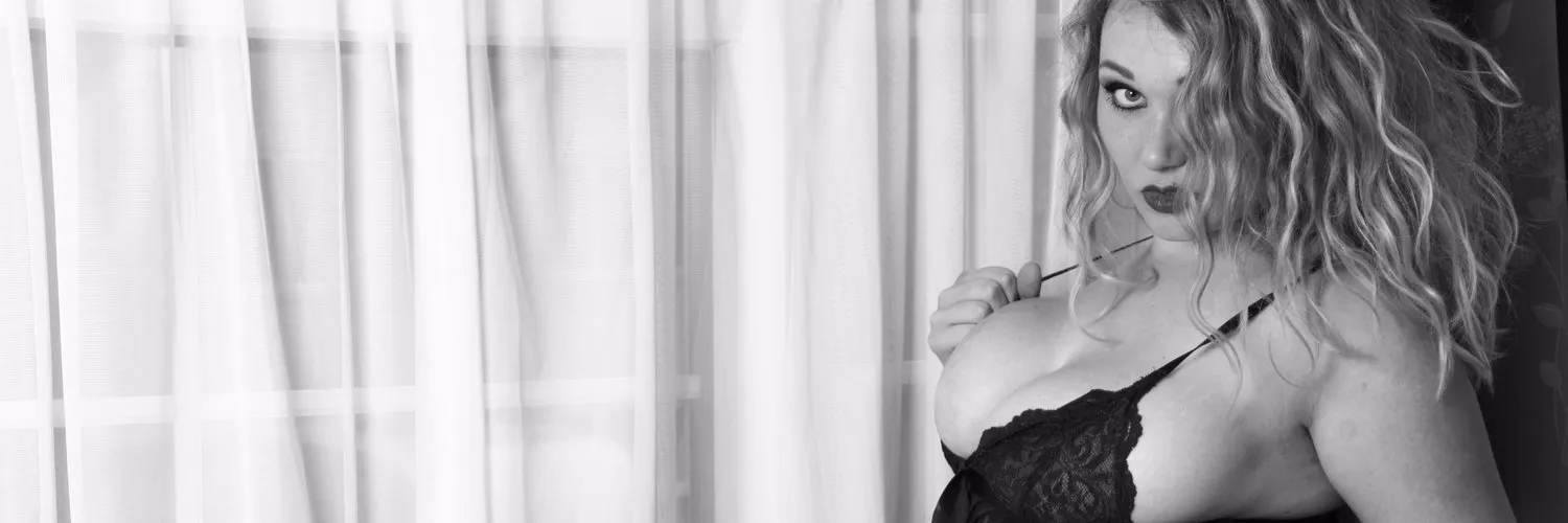 NaughtyNatali OnlyFans header