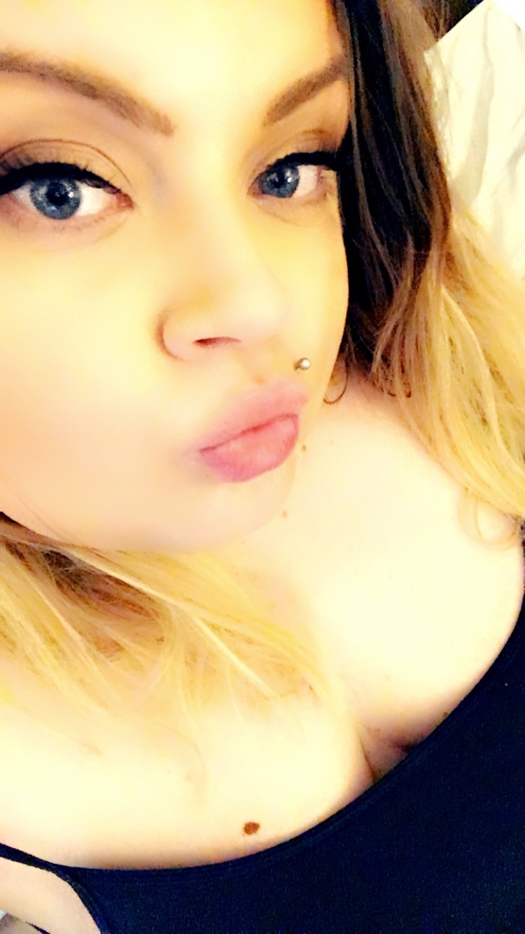 xnikkibritishx OnlyFans header