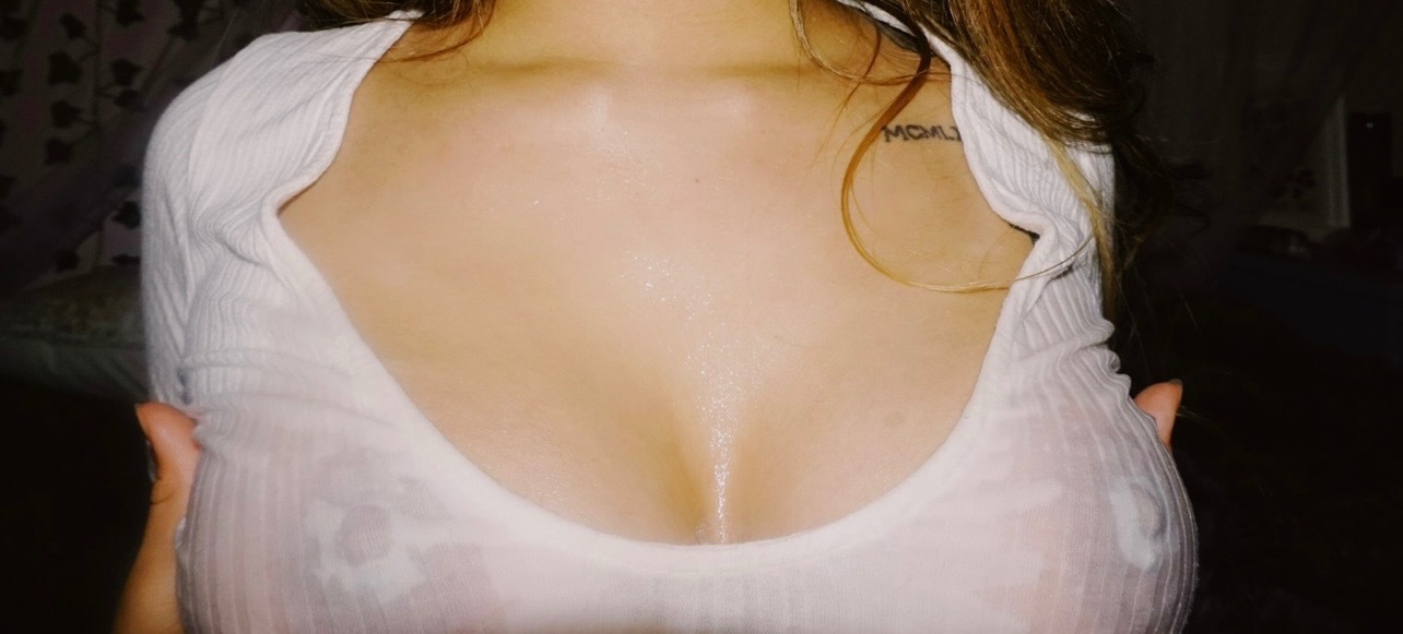 V 💋 OnlyFans header