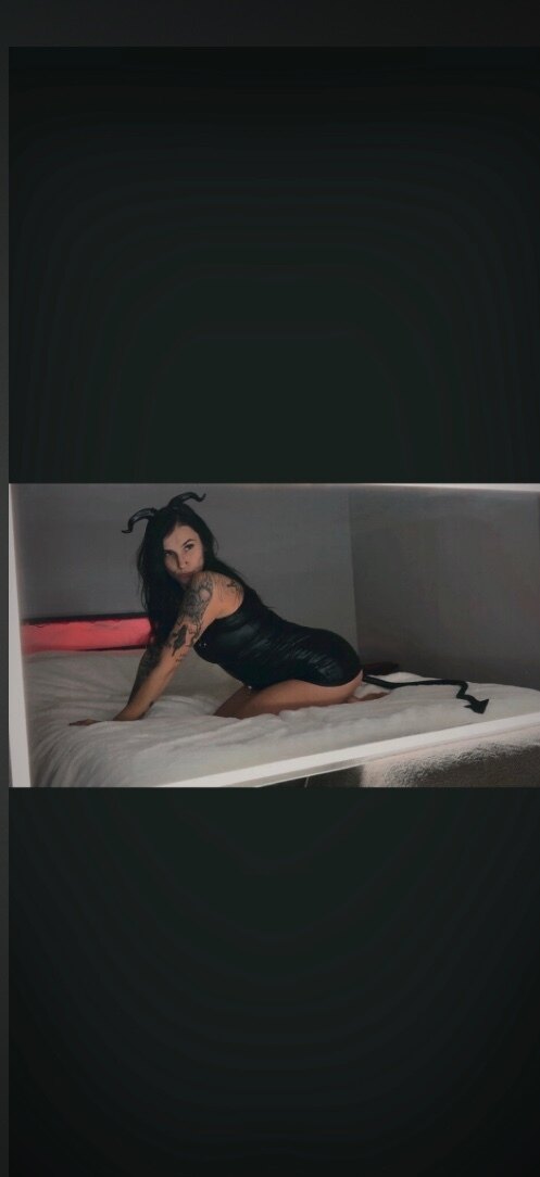 𝕩𝕠 𝕋 OnlyFans header