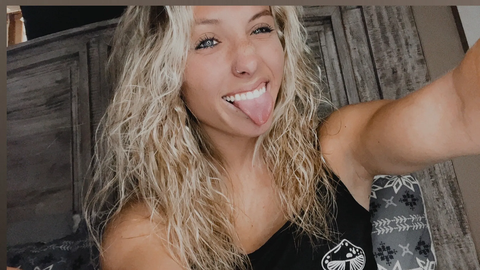 Linsey Wagner OnlyFans header