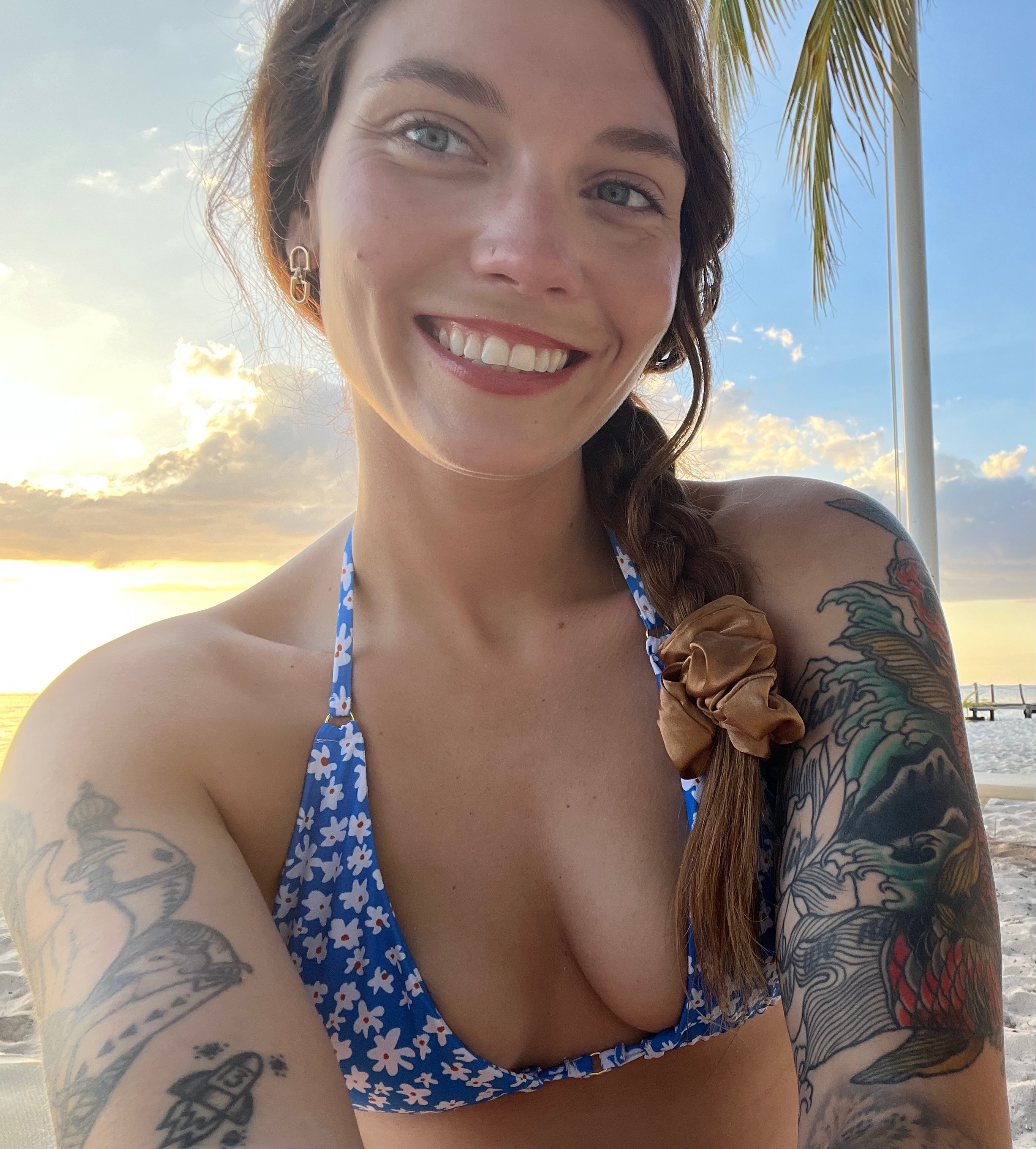 Chelsea Quinn 🍑💦💅