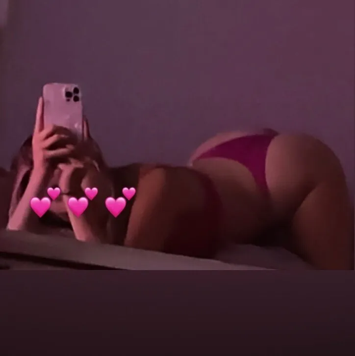 M <3 OnlyFans header