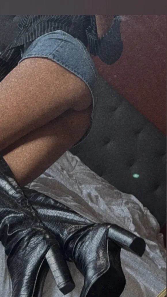 Amanda Crystal OnlyFans header