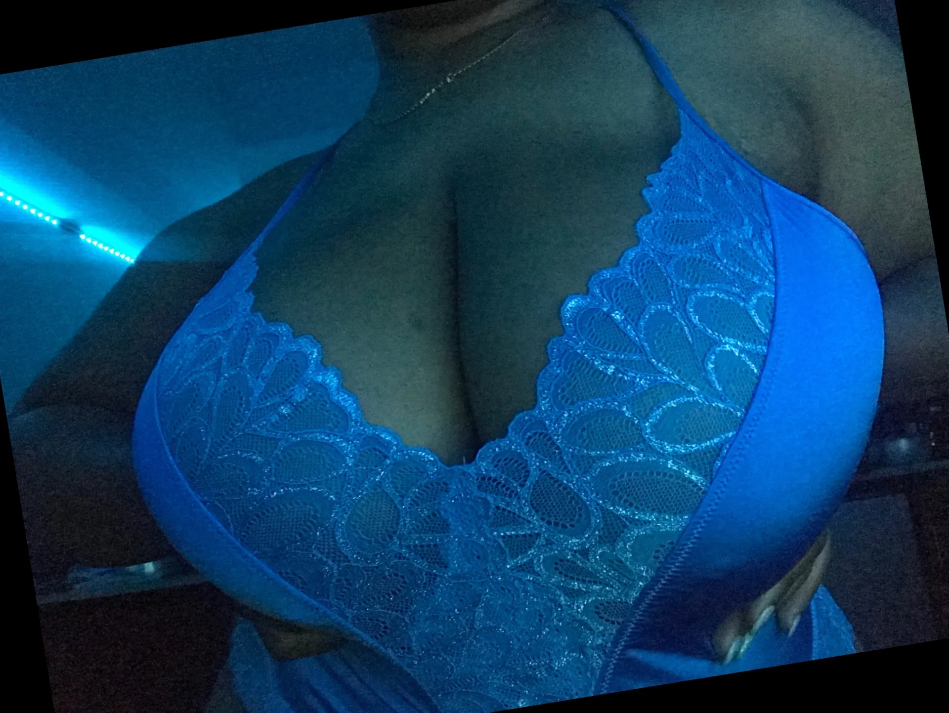 XoxoMochiii OnlyFans header