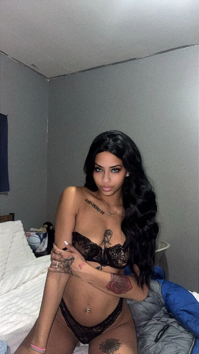 Talia OnlyFans header