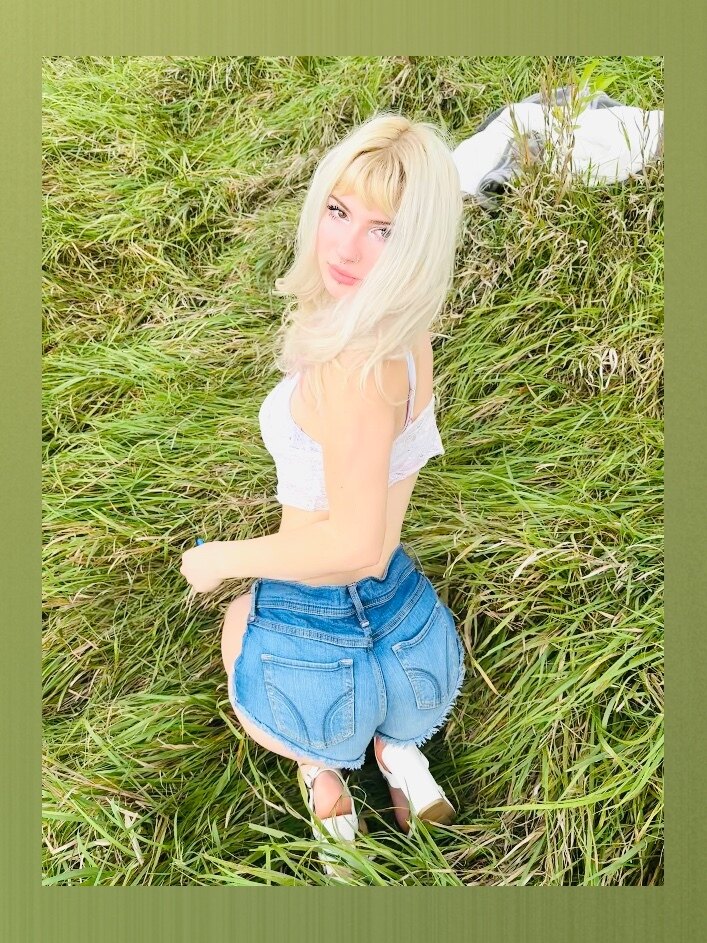 Scarlet Rose OnlyFans