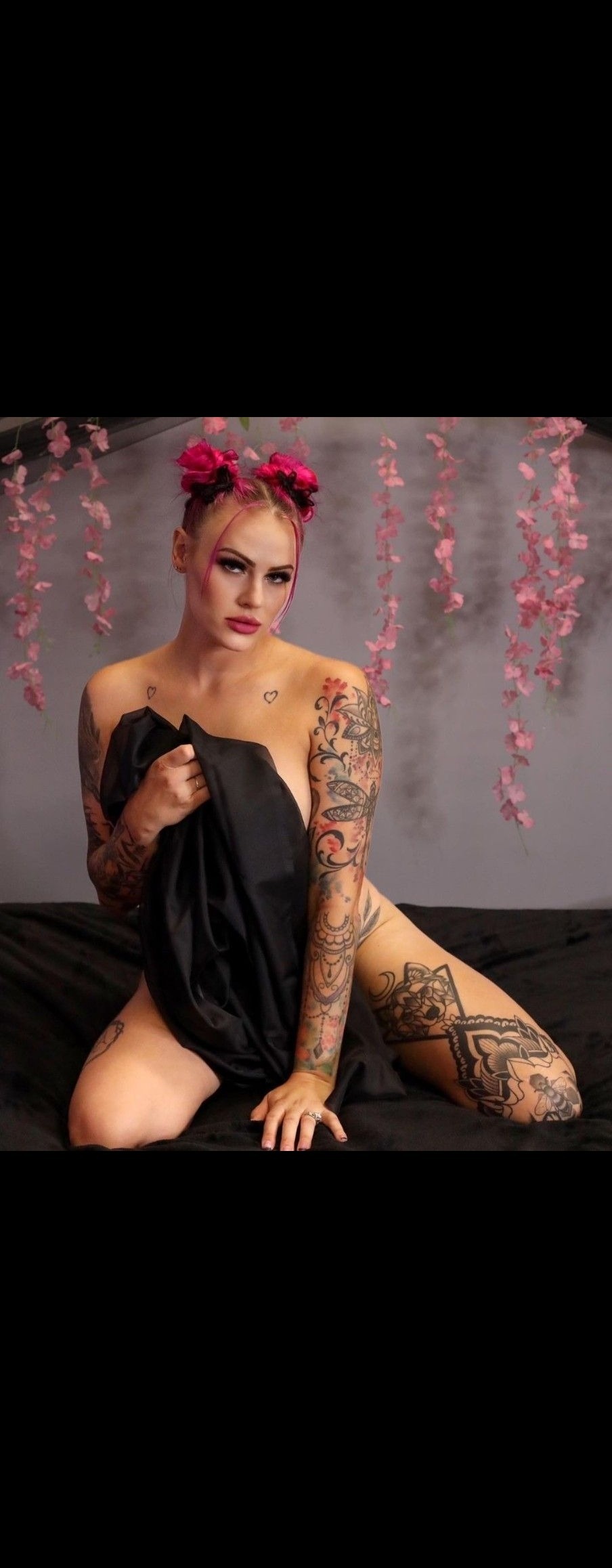 The Alt Wife Next Door