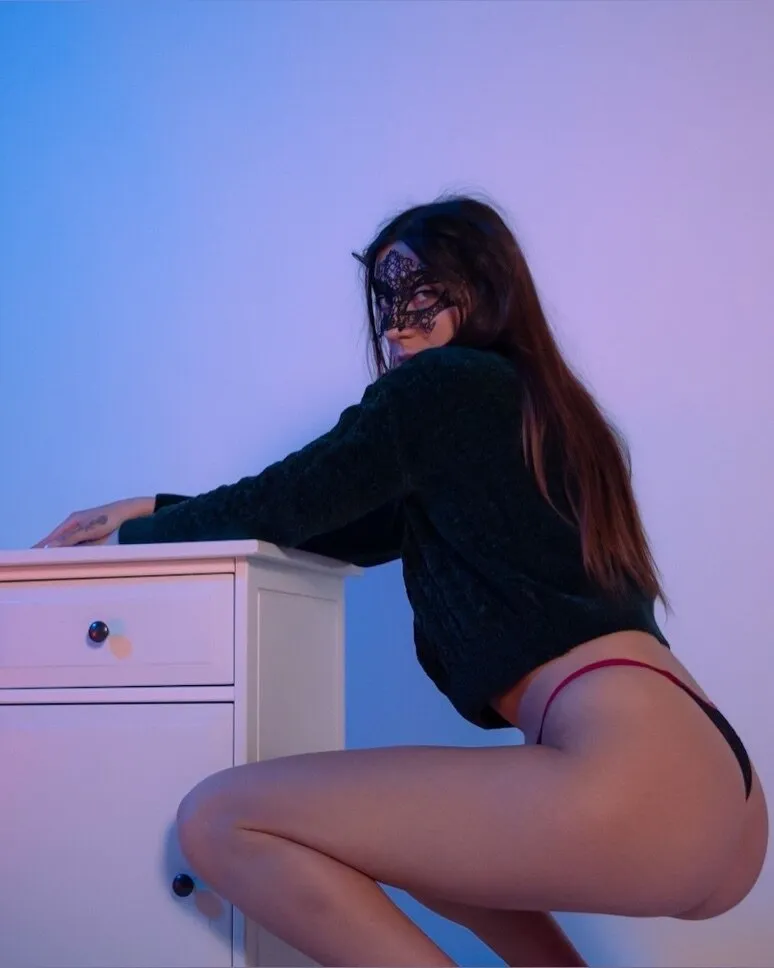 xpndcrn OnlyFans header