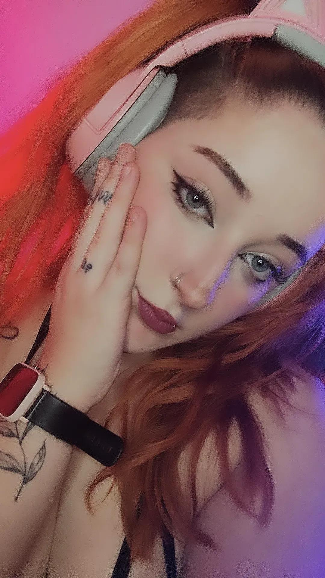 VIDEOCALLS 🦊RedFoxxy Free🦊 OnlyFans