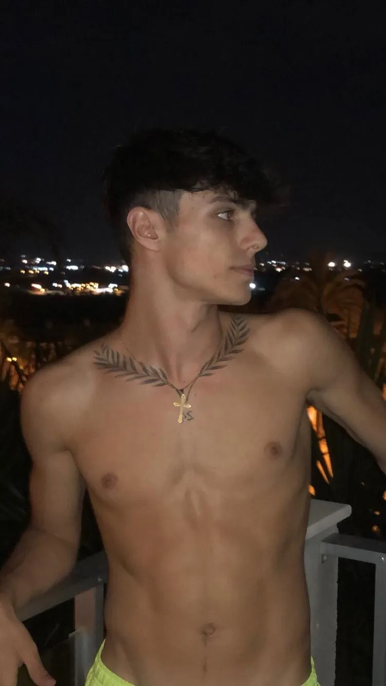 Xbombii OnlyFans header