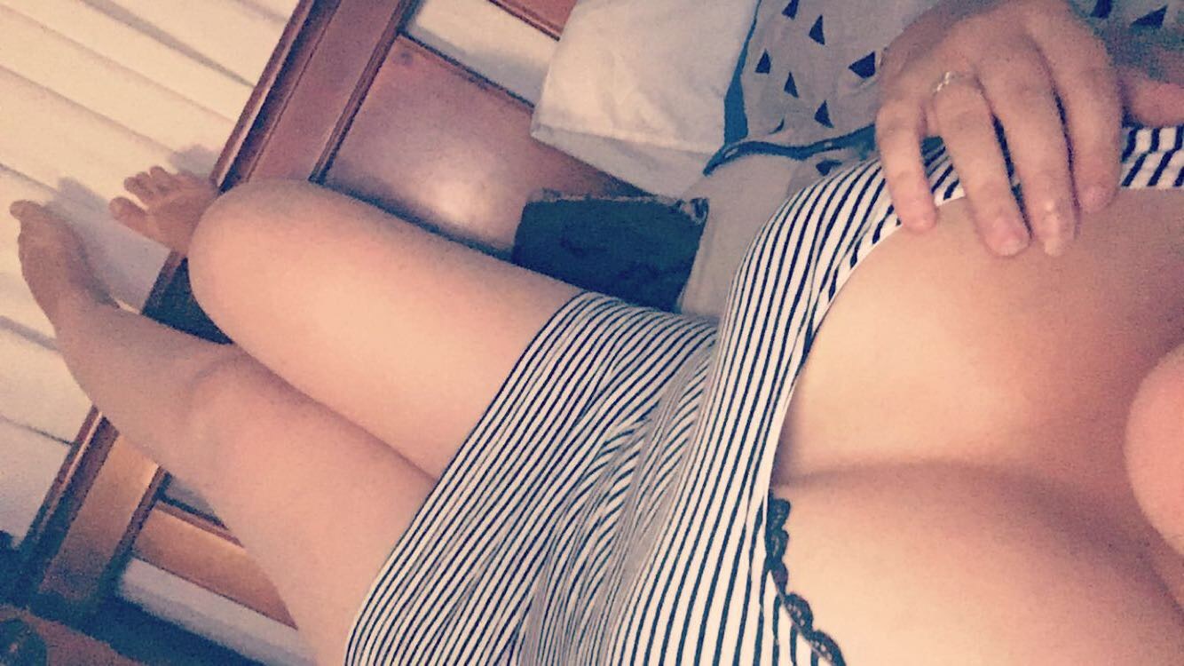 Toni OnlyFans header