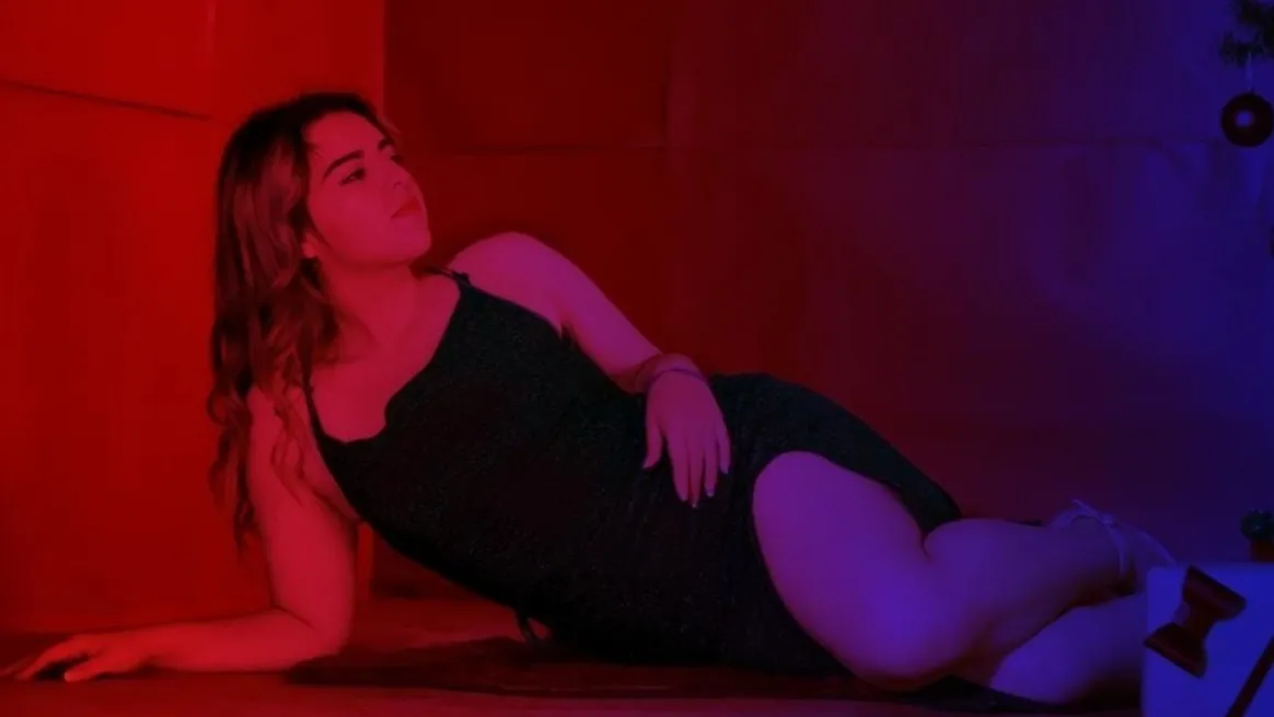 Xuxu OnlyFans header