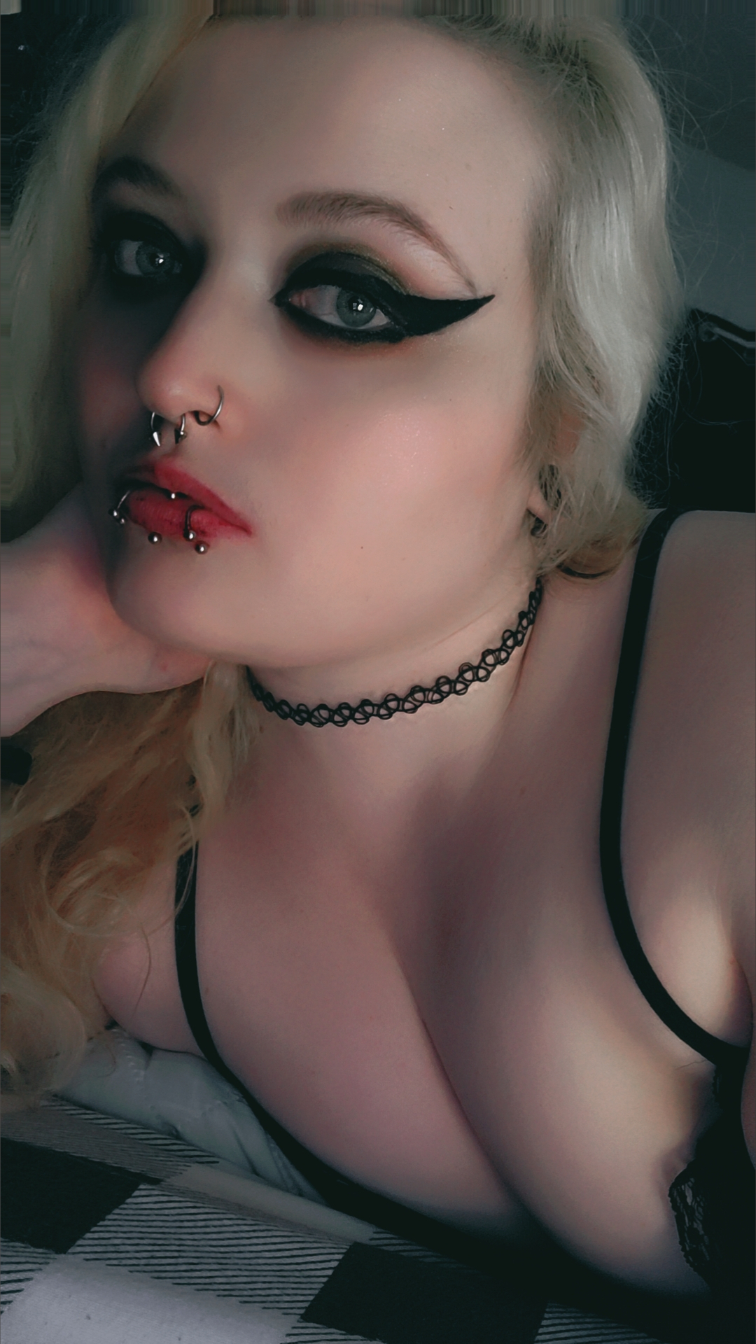 VoodooxPoison OnlyFans