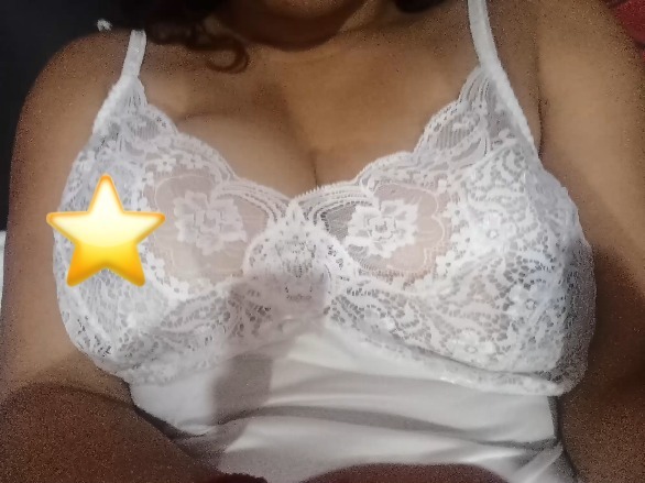 Estephanie OnlyFans header
