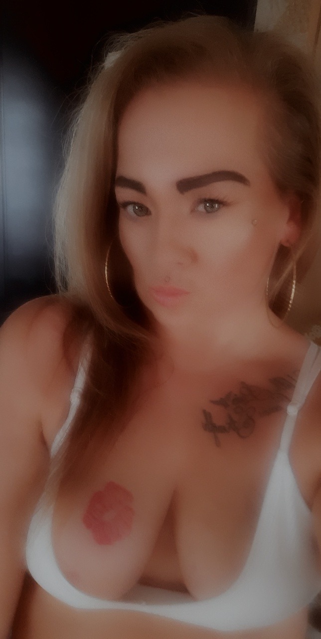 KELLYMARIE XX OnlyFans