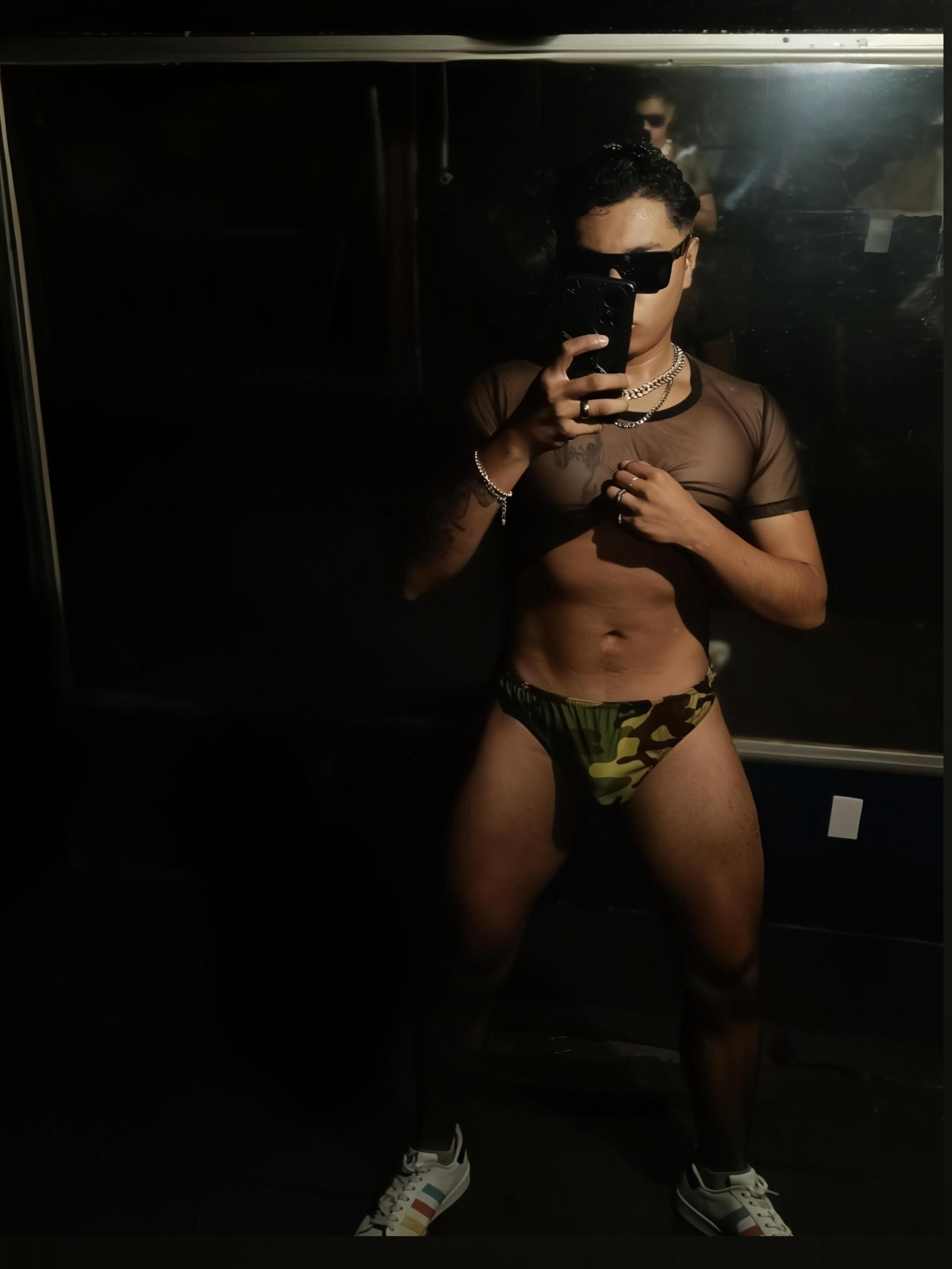 Yohari piña OnlyFans