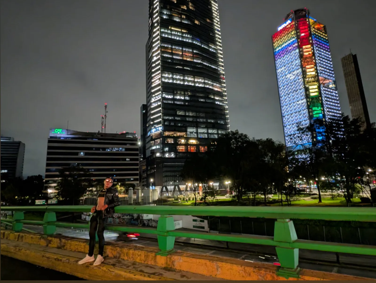 Yohari piña OnlyFans header