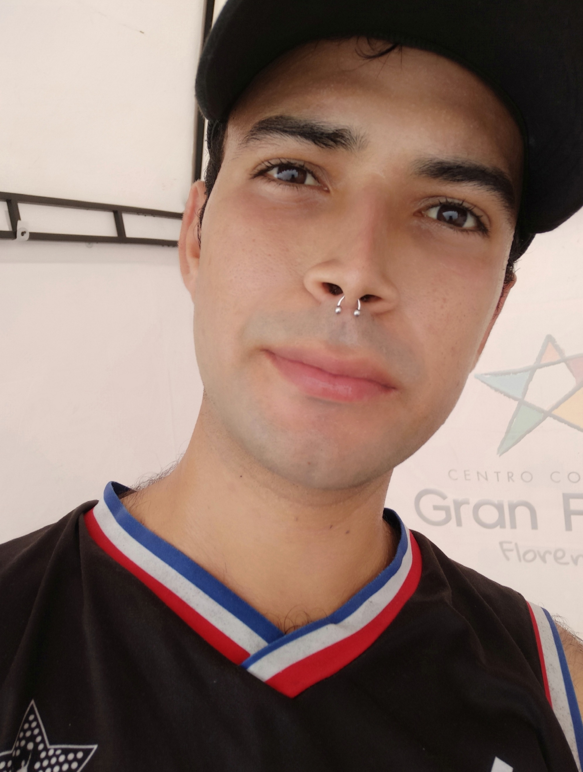 YoJAanR😈💵💴💶💷💰 OnlyFans